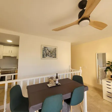 Appartement Caleta *